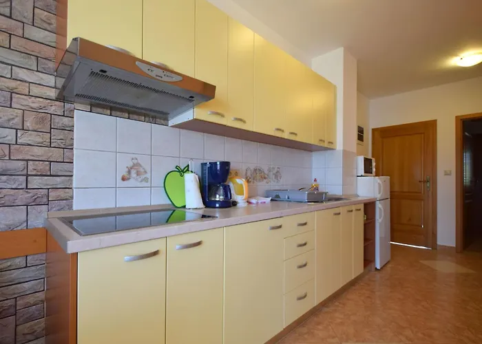 Skrabonja 2 By Interhome Daire Čižići